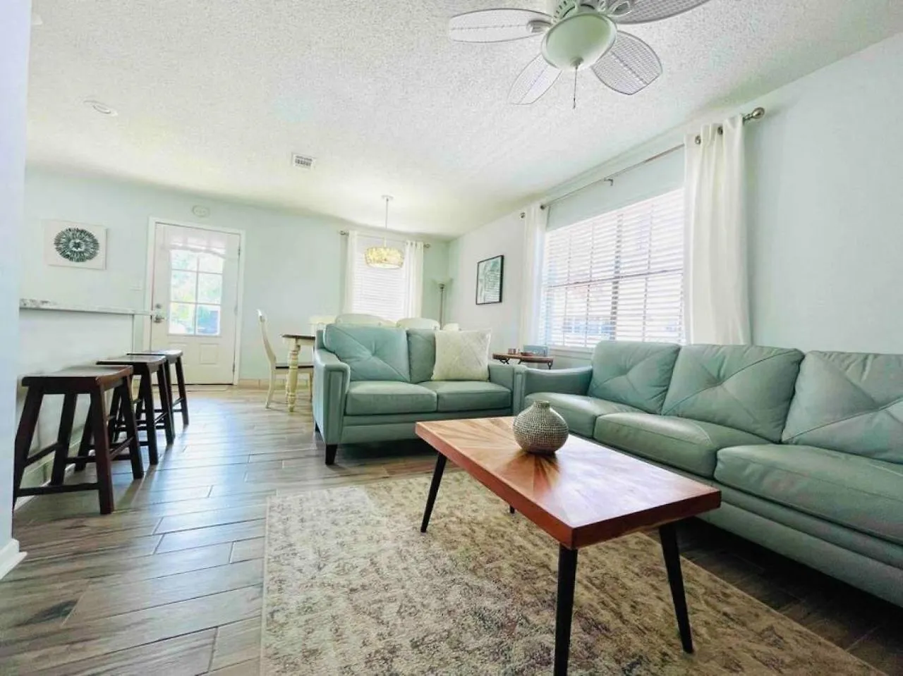 Sol Searching - Family Friendly Bungalow Destin 0*,  United States
